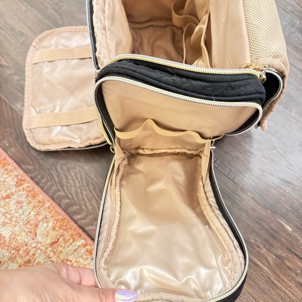 BAGSMART Quilted Black Travel Bag - Picture 4 of 11